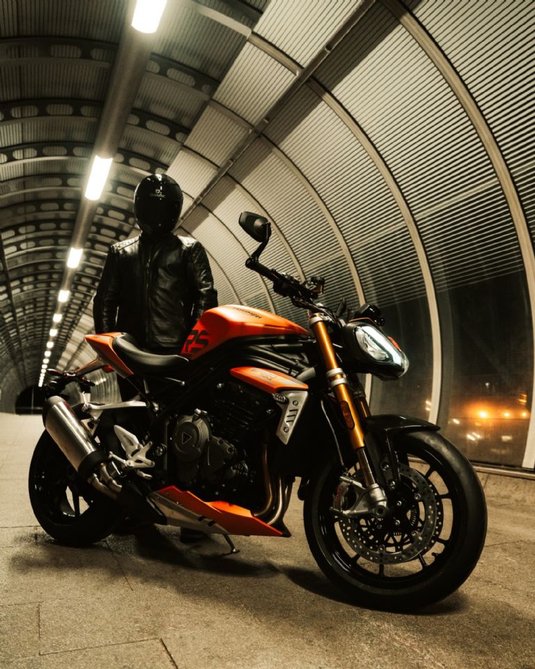 Este tipo de motos vende Triumph Motorcycles Limited