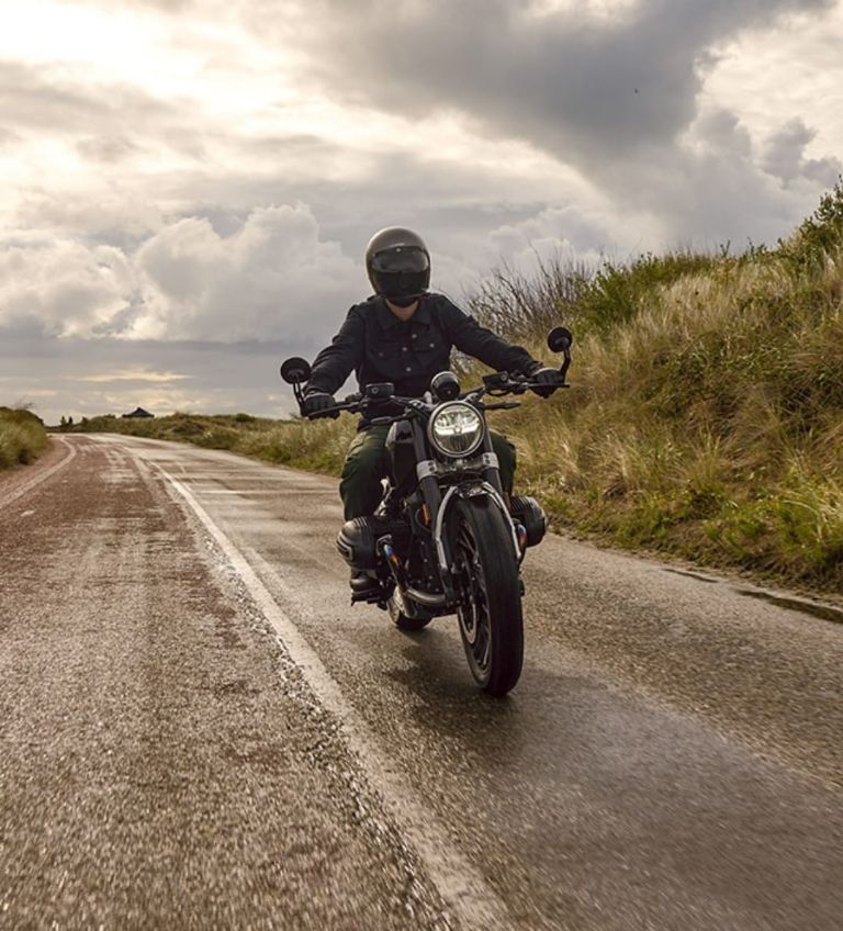 Cuál es la velocidad máxima de la BMW R 12 2024