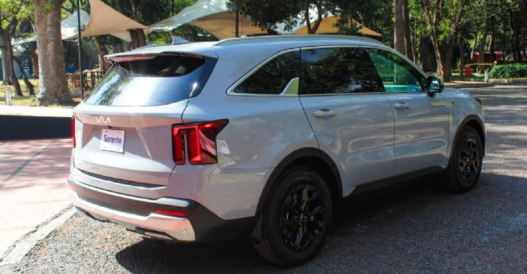 Precios de Kia Sorento 2024