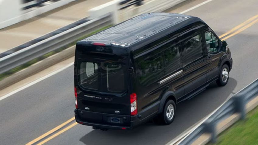 ¿Cuánto cuesta la Ford Transit Pasajeros 2024?