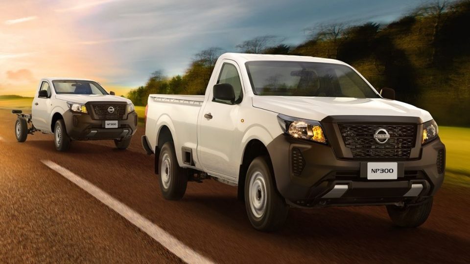 La Nissan NP300 2024 es una de las pick-ups más populares del segmento.