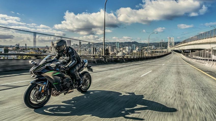 ¿Cuánto vale una moto deportiva Kawasaki Ninja este 2024? Estas son las versiones disponibles en México