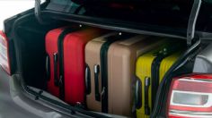 Respira profundo antes de ver el sedán 2024 de Renault con las 3b's: Bueno, bonito y barato