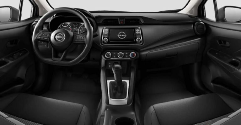 Nissan Versa usado y nuevo