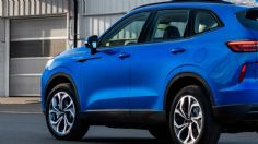 Es una SUV compacta elegante, potente, equipada y también híbrida