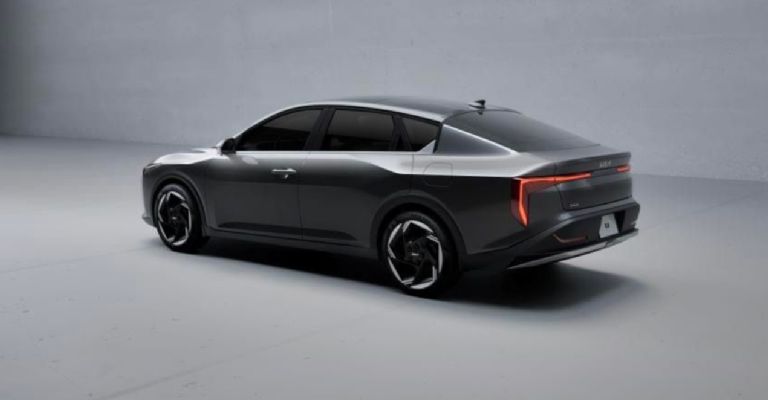 Nuevo Kia K4 imágenes oficiales