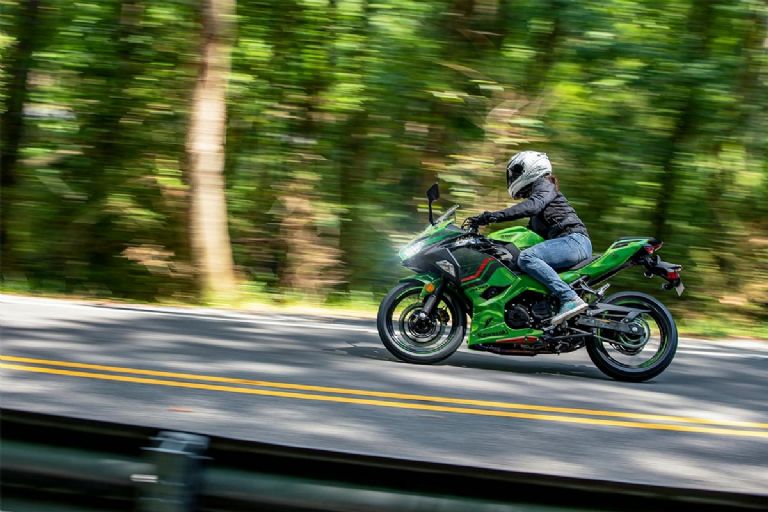 Cuánto vale una Kawasaki Ninja 400 en México este 2024