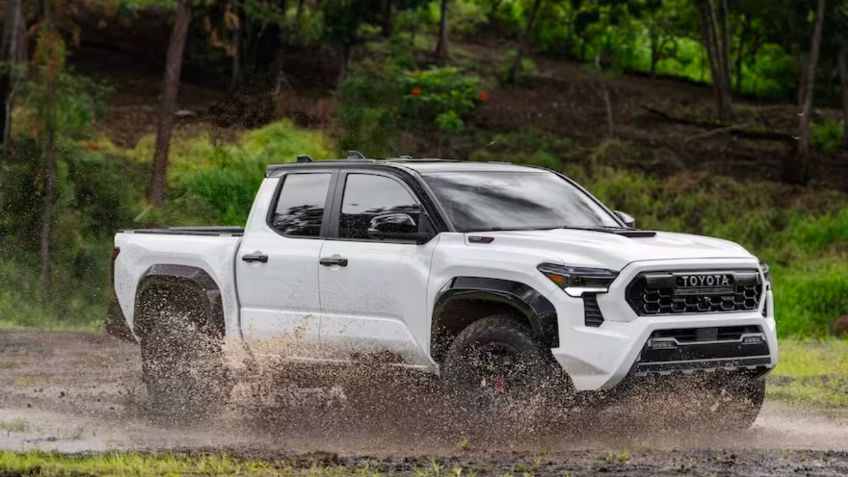 ¿Habemus Toyota Hilux eléctrica? Esto es lo que sabemos sobre esta pick-up