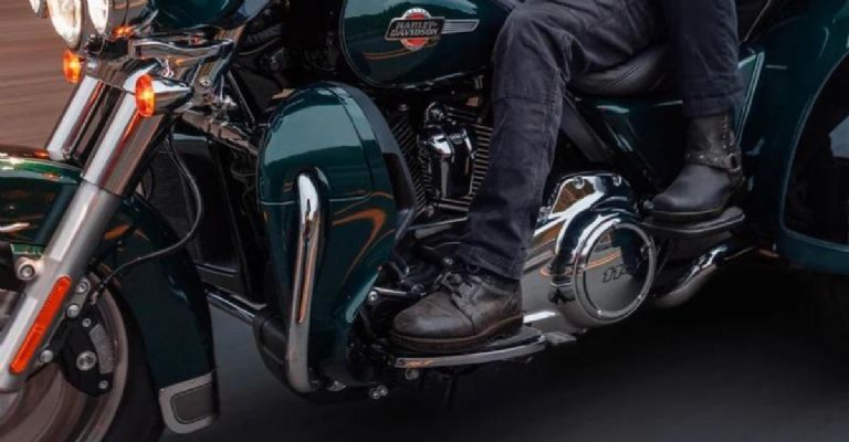 Harley-Davidson Tri Glide Ultra 202