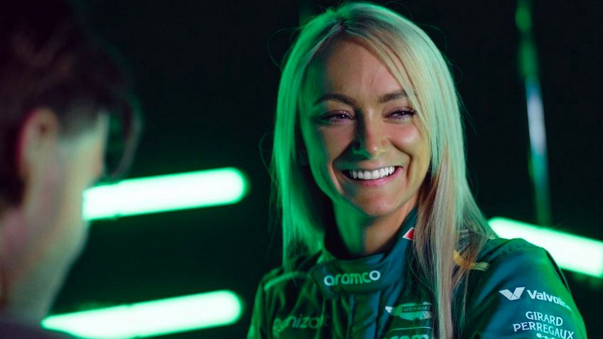 Jessica Hawkins, la embajadora de Aston Martin que manejó un monoplaza de F1 en Arabia Saudita