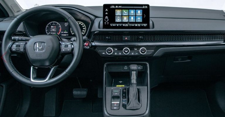 Motor e interior de la Honda CR-V 2024