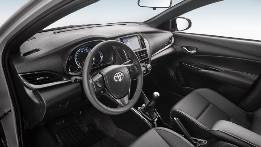 Respira profundo antes de ver el hatchback de Toyota con las 3B's: Bueno, bonito y barato