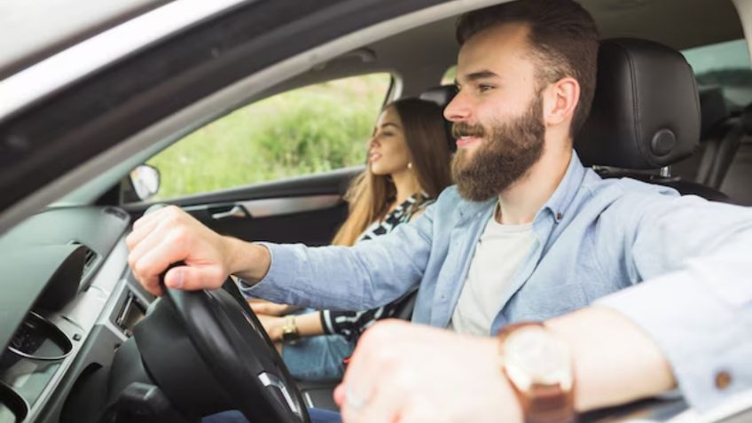 Tips para ser un buen pasajero en carretera y por qué es importante serlo