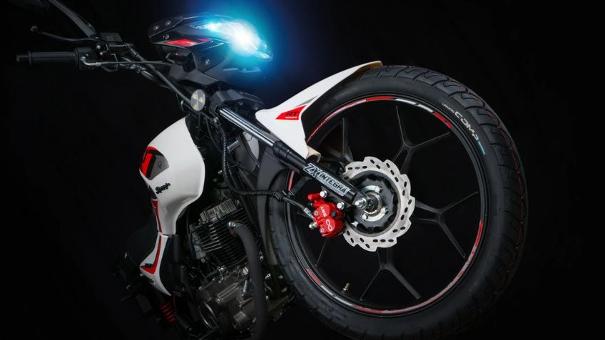 Respira profundo antes de ver esta moto que no es china, pero sí una de las más baratas en 2024