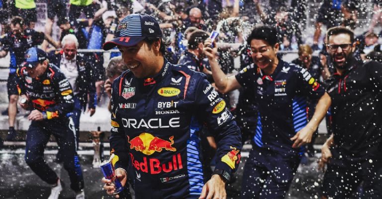 Checo Pérez Red Bull 