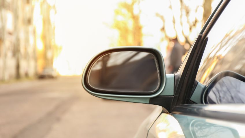 ¡Cuida tus espejos laterales! tips de mantenimiento