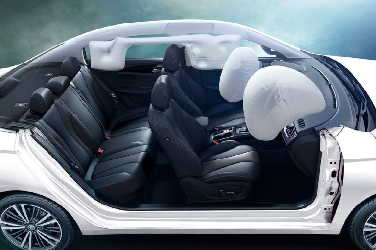 Cuántas bolsas de aire tiene el MG5 2024