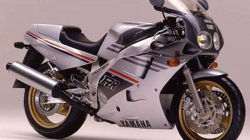 Yamaha FZR1000: Una moto deportiva japonesa, clásica y premiada