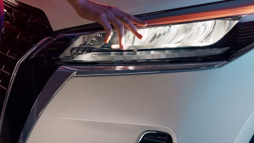 ¿Cuál es el auto 2024 de Nissan que consume menos combustible? Tanque lleno, por favor