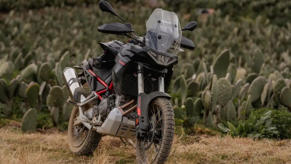 Una moto adventure con cualidades dinámicas de enduro real