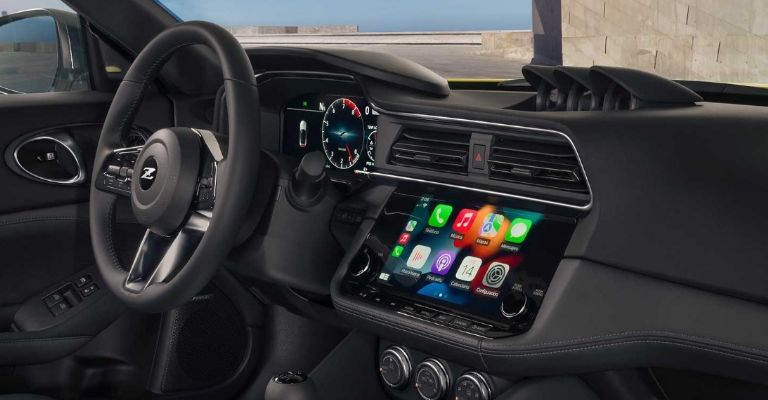Motor e interior del Nissan Z 2024
