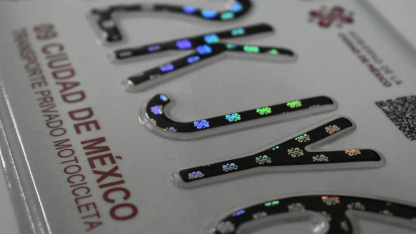 ¿Cómo limpiar las placas del auto? Libres de óxido