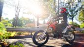 Foto ilustrativa de la nota titulada ¿Cuánto cuesta la Carabela Dirt3 en 2024? Una motocicleta todoterreno hecha en México