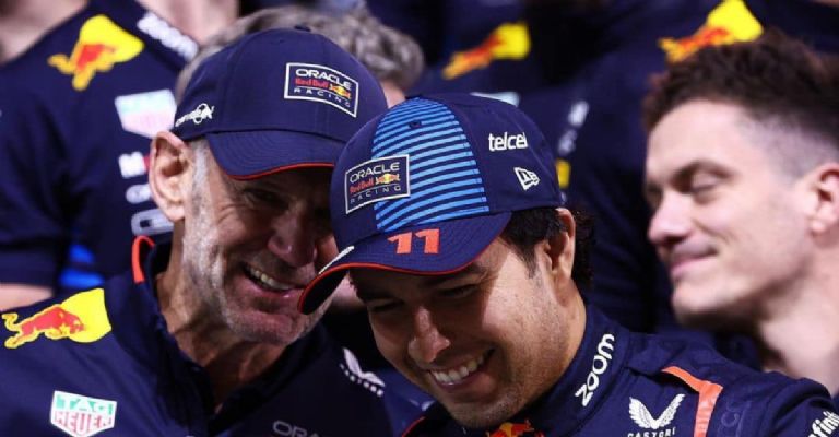 Checo Pérez en Japón