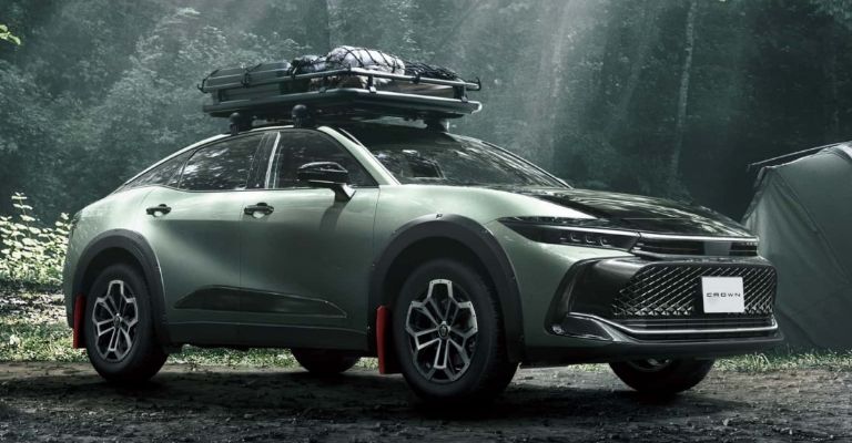 Toyota Crown Crossover Landscape