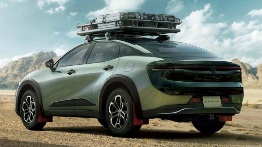 Toyota Crown, el coupé de 4 puertas estrena versión todoterreno y nos gustaría verla en México