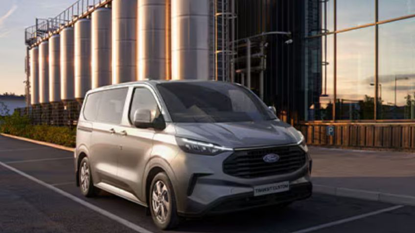 ¿Cuánto cuesta la Ford Transit Custom 2024? Precios y versiones de la camioneta de trabajo en México