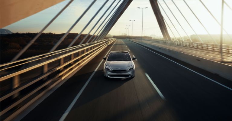 Toyota Prius versus BYD King, ¿qué auto híbrido de origen asiático es mejor?