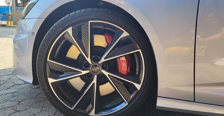 Desempeño del Audi S6 2024