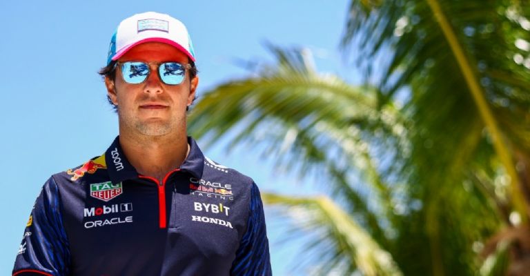 ¿Qué estudió Checo Pérez?