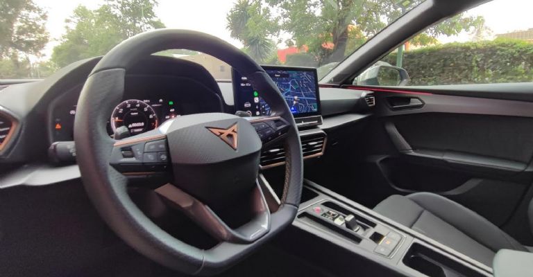 Interior y manejo del Cupra León