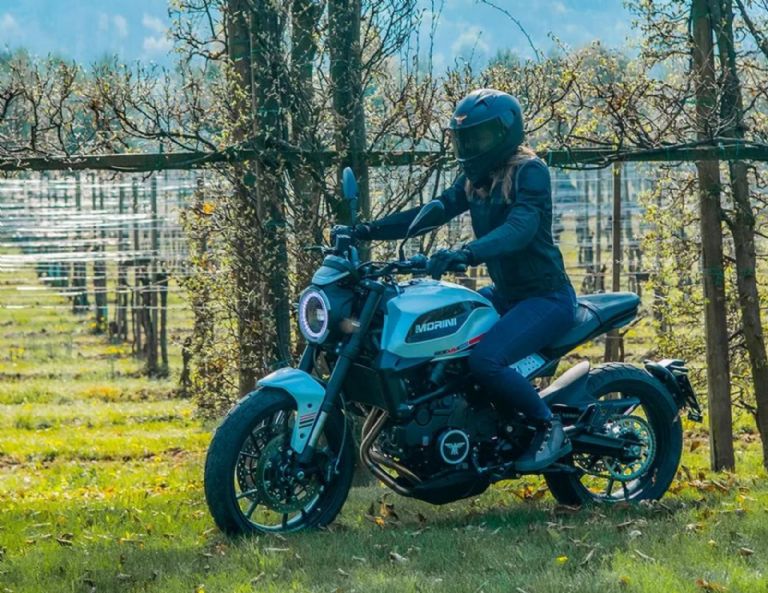 Cuál es el precio de la moto Morini Seiemmezzo STR
