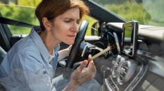 ¿Fumas? 5 tips para eliminar definitivamente el olor a cigarro de tu auto