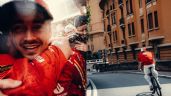 Foto ilustrativa de la nota titulada VIDEO: Charles Leclerc de Ferrari finalmente ganó el GP de Mónaco 2024 y regresó a su casa en bicicleta