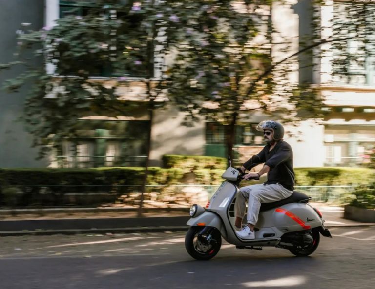 Cuál es el precio de la Vespa GTV 300