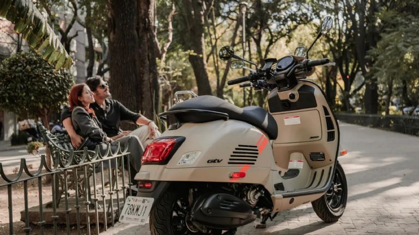 ¿Cuánto cuesta la Vespa GTV 300? Un scooter moderno, clásico y deportivo