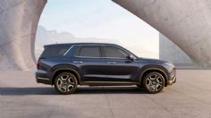 ¡Lujo y espacio asegurado con esta camioneta surcoreana! Cuenta con tres filas de asientos