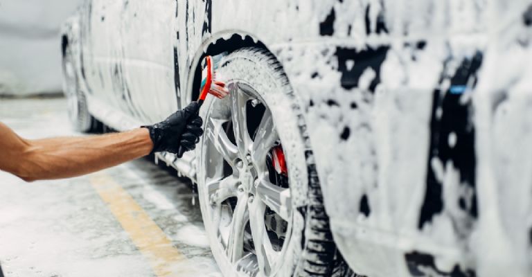 Cuidar un carro nuevo