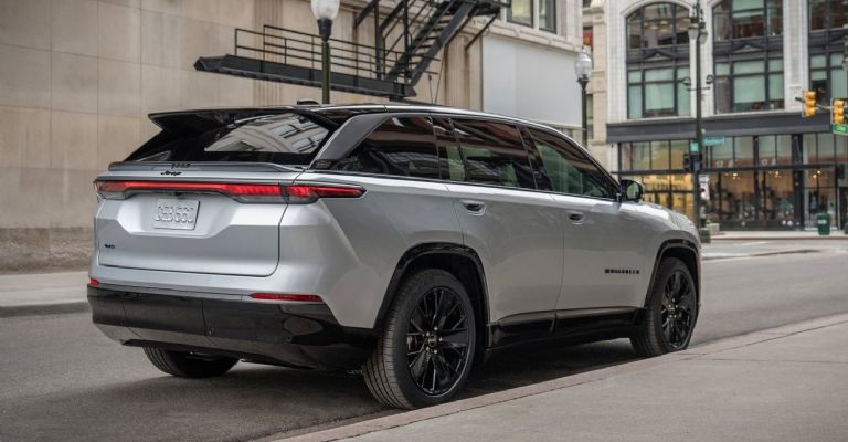 Exterior de la Jeep Wagoneer S 2025