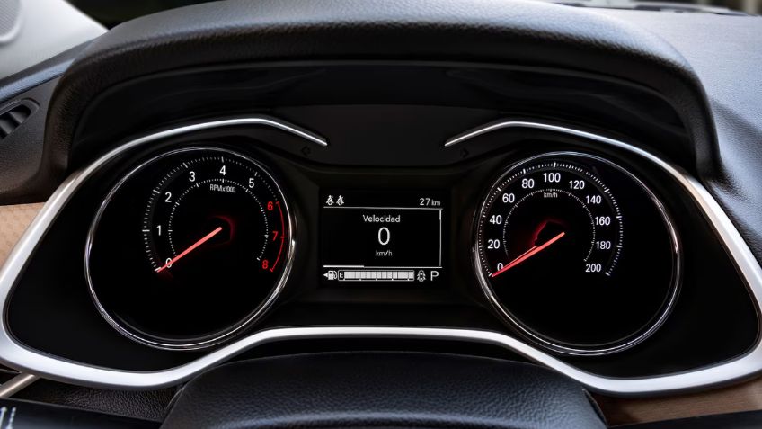 Tres sedanes baratos y ahorradores de gasolina para comprar en 2024, ¡llénales el tanque!