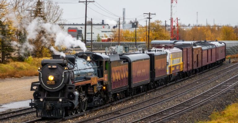 Tren transcontinental en América