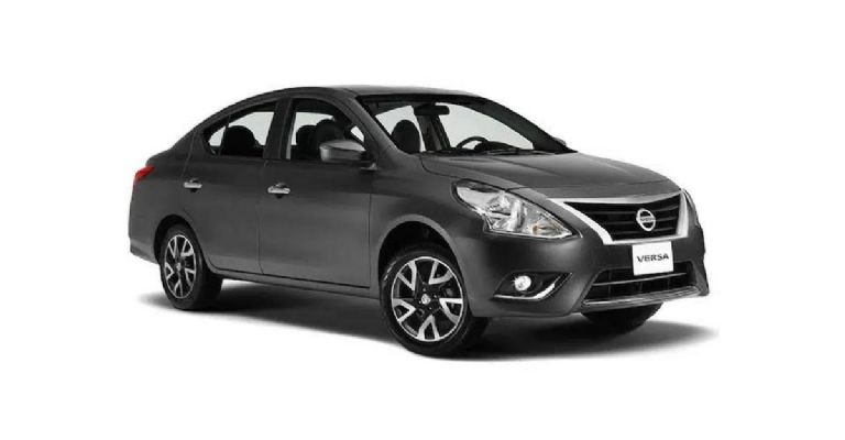 Nissan Versa seminuevo 