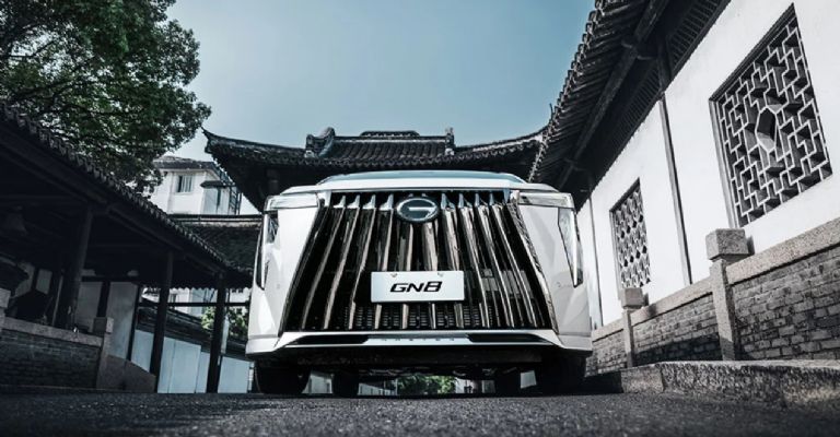 GAC GN8: La van ideal para viajes ejecutivos y familiares, ¡lujo y comodidad rodante!
