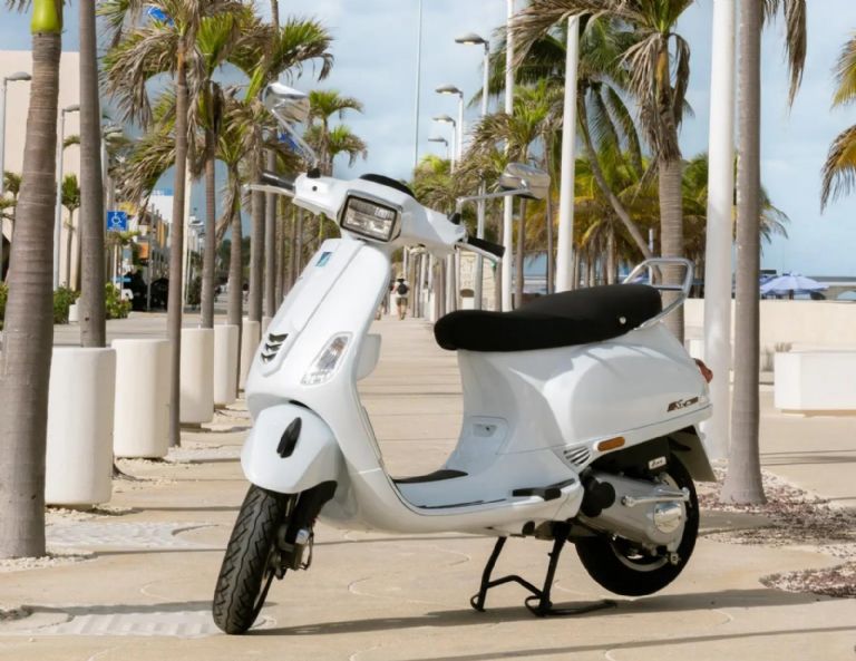 Así son las características del scooter Vespa SXL 150