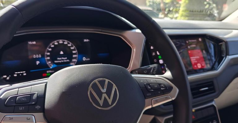 Motor e interior de la VW Taigun 2024