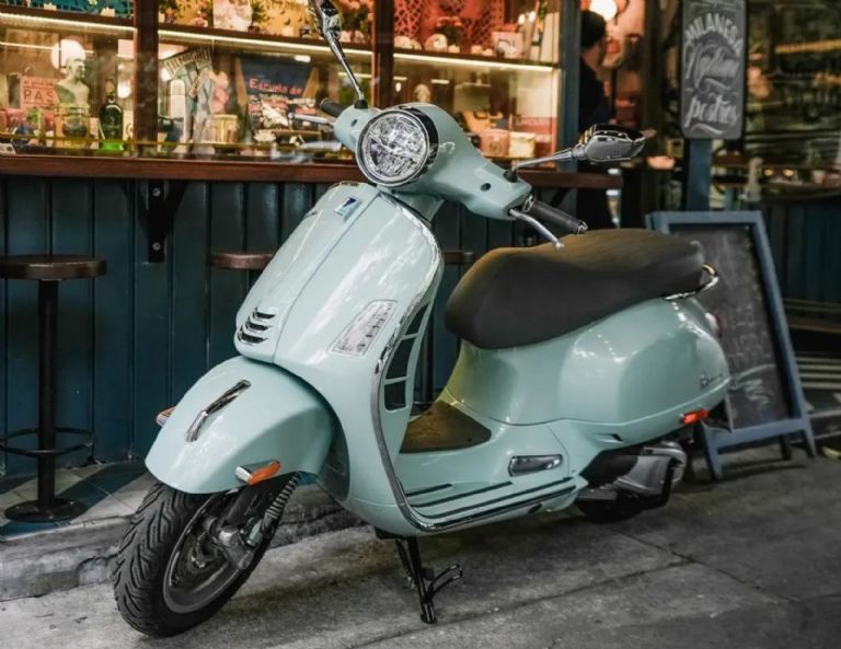 Cuánto cuesta la Vespa GTS 300